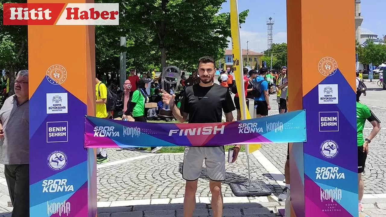 Çorumlu Atlet Mehmet Kalyoncu Konya Maratonunda Gümüş Madalya Kazandı