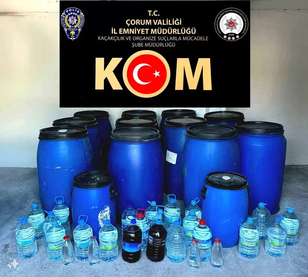 Alaca'da 3 Bin Litre Kaçak İçki Ele Geçirildi, 2 Kişi Gözaltına Alındı