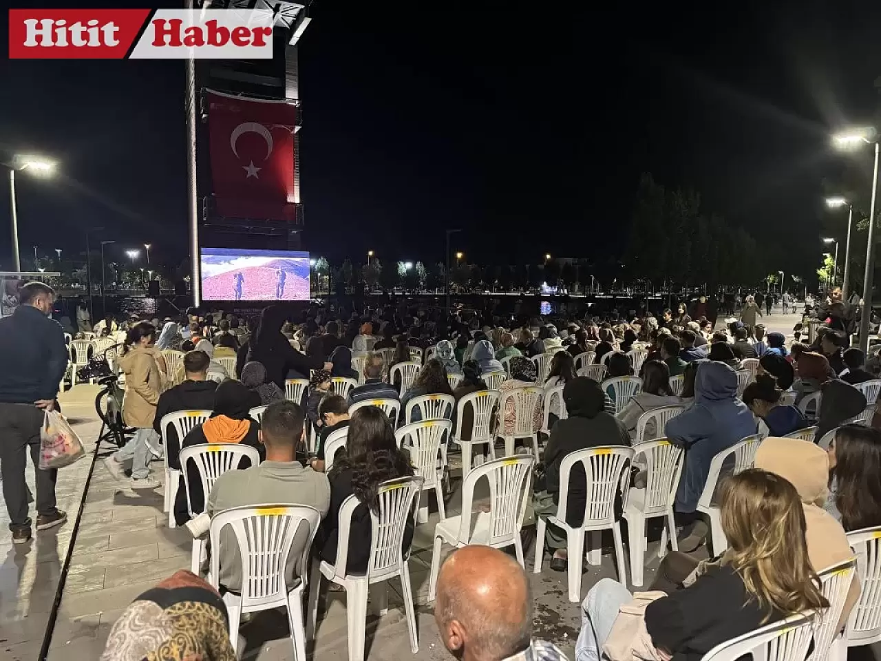 Çorum Belediyesi, Açık Hava Sinemasında Eren Bülbül'ü Anlatan Film Gösterdi