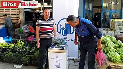 İskilip'te Pazarda Yeni Dönem: Terazi Kontrol Noktası ve Hijyenik Alışveriş Uygulaması Başladı