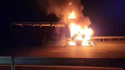 Sungurlu'da Kamyon Yangını İtfaiye Tarafından Söndürüldü!