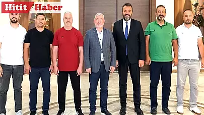 Karate Federasyonu Başkanı Çorum'da İl Yetkilileri ve Belediye Başkanı ile Buluştu