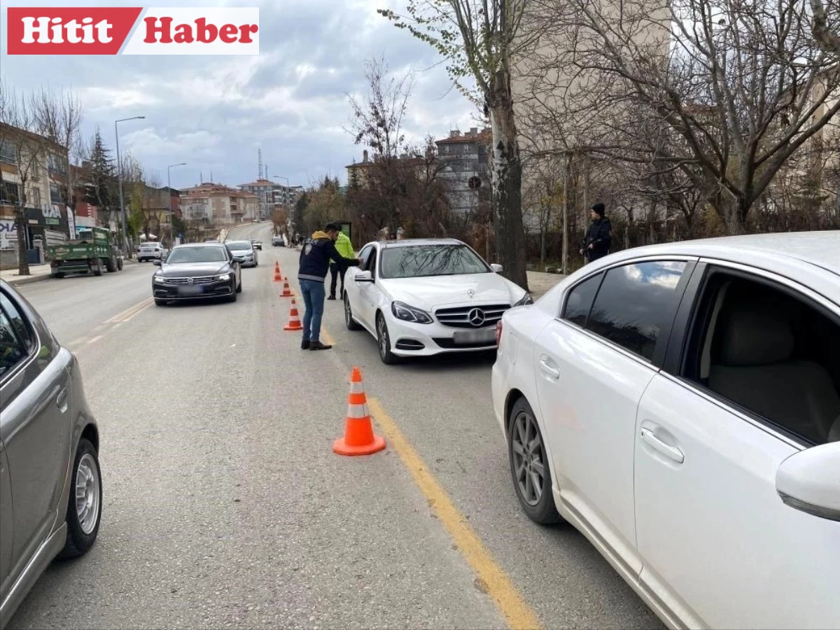 Çorum'da Şok Uygulamada 9 Aranan Şahıs Yakalandı, 28 Silah Ele Geçirildi!