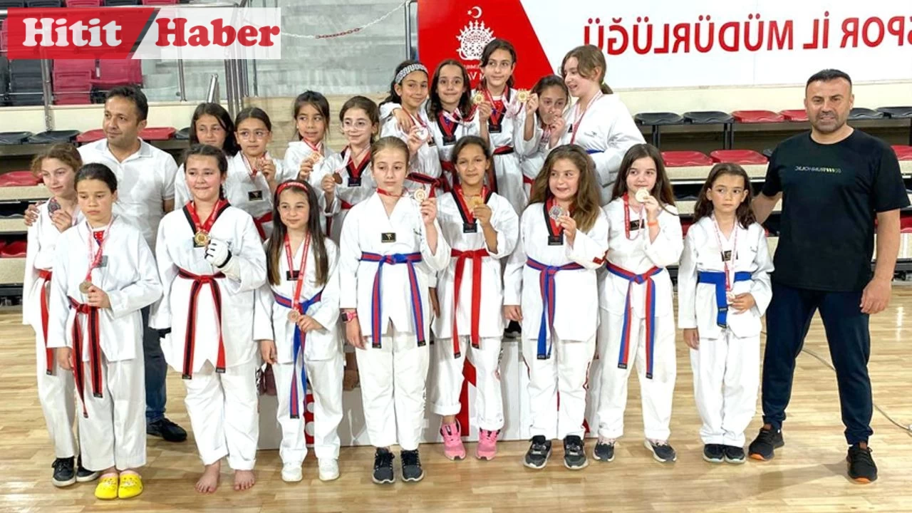 Yeni Spor Salonunda Gerçekleşen Okul Sporları Küçük Kızlar Taekwondo İl Birinciliği Sonuçları Açıklandı!