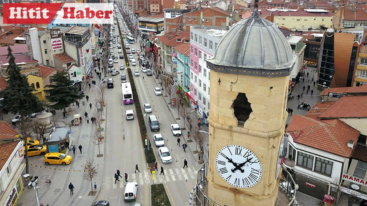 Çorum'da Sığınmacı Sayısı Yarı Yarıya Azaldı: 1 Yılda 14 Bin'den 7 Bine Düştü