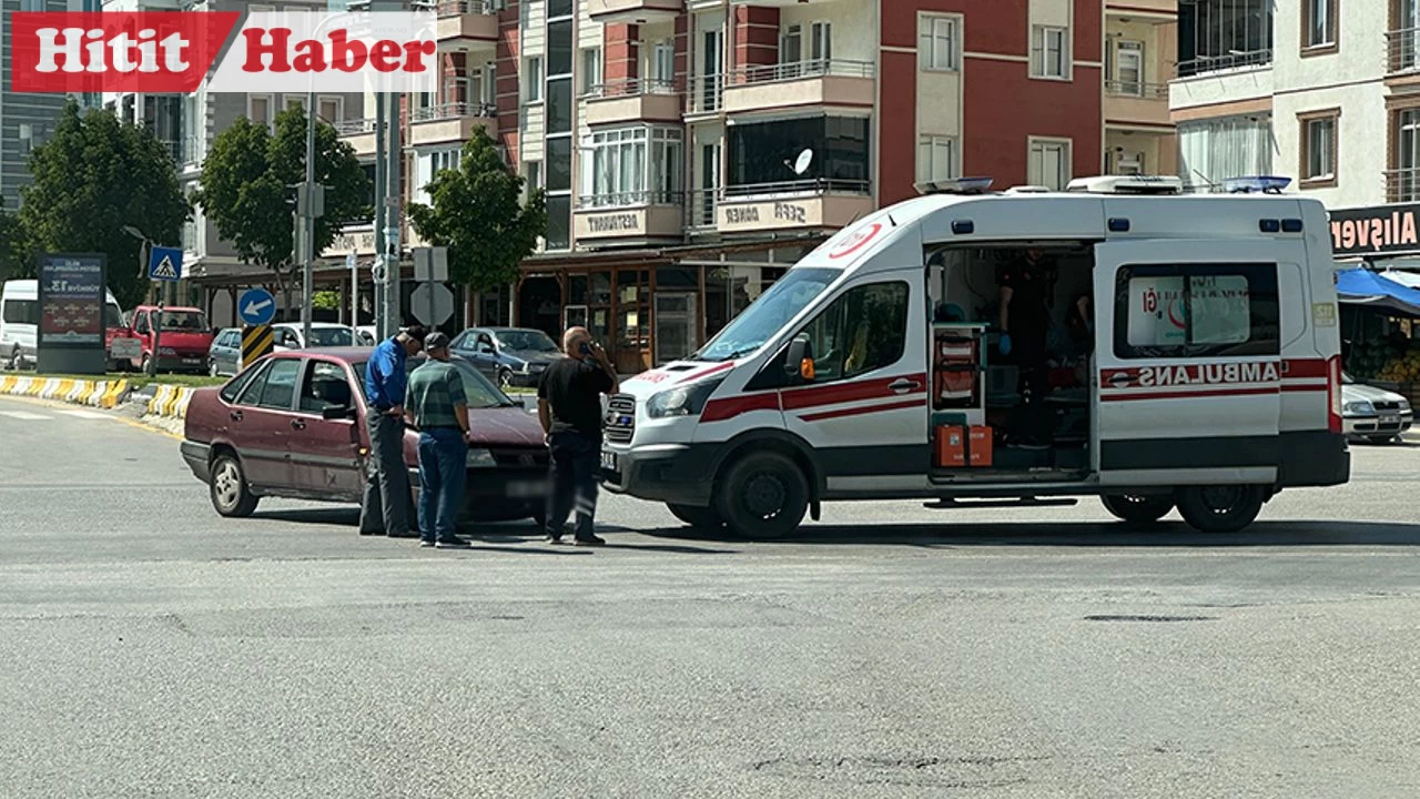 Otomobil ve Ambulans Çarpıştı: Osmancık Caddesi'nde Trafik Kazası!