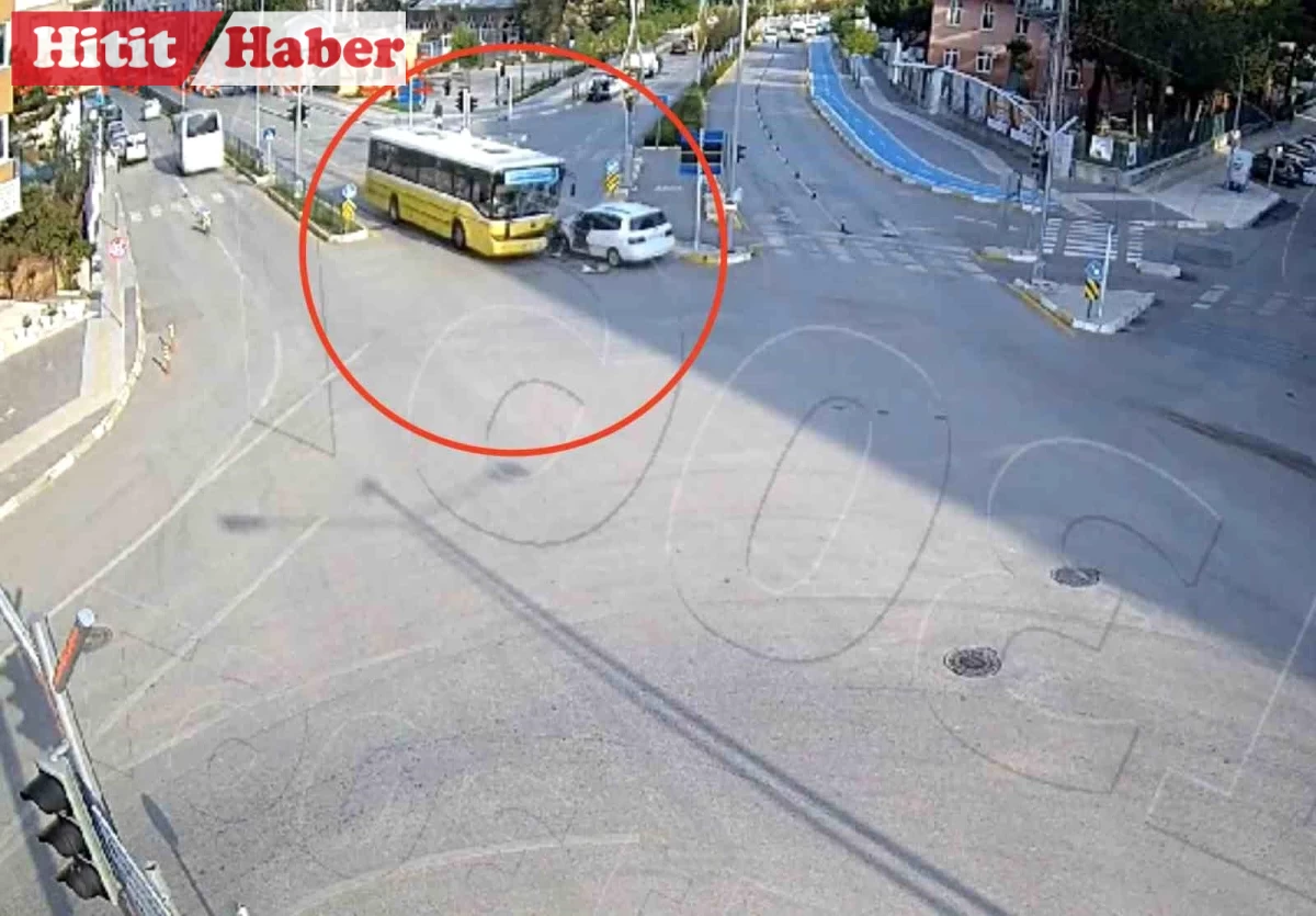 Çorum'da Kavşakta Otobüs ile Araç Çarpıştı: 10 Yaralı!