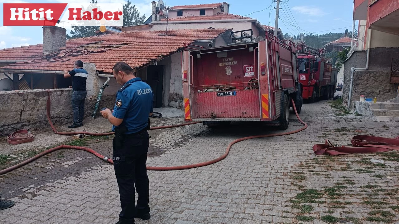 Çorum Bayat'ta Ev Yangını: Anne ve Oğlu Dumandan Etkilendi, Hastaneye Kaldırıldı!