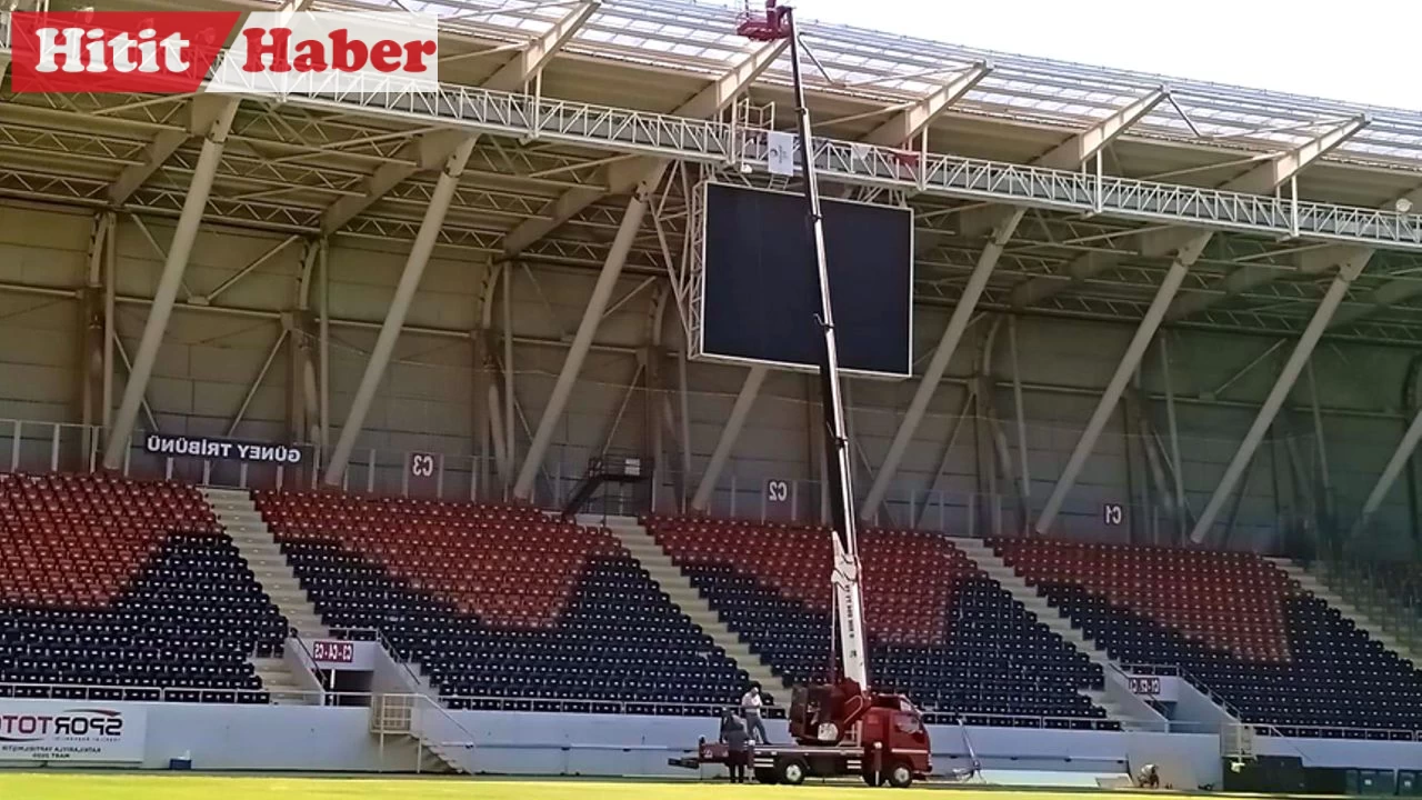 Çorum Yeni Şehir Stadyumu'nda Yapım Eksiklikleri Giderildi ve Hazırlıklar Tamamlandı