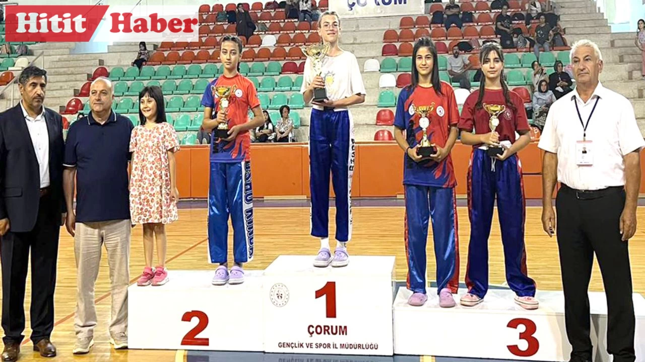 Yaz Spor Okulları Wushu Sanda Şöleninde 265 Sporcuya Ödüller Verildi