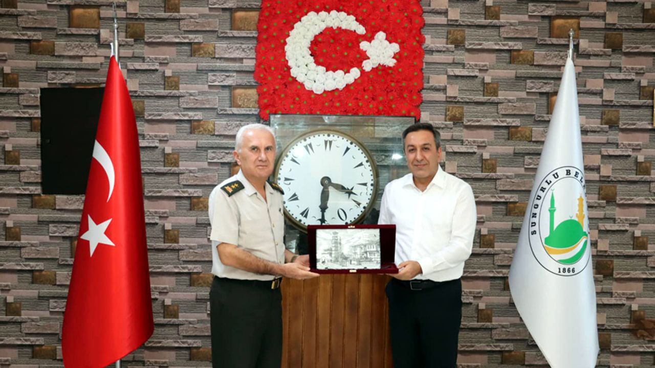 Muhsin Dere ve Tümgeneral Hurşit Ağırcan Bir Araya Geldi