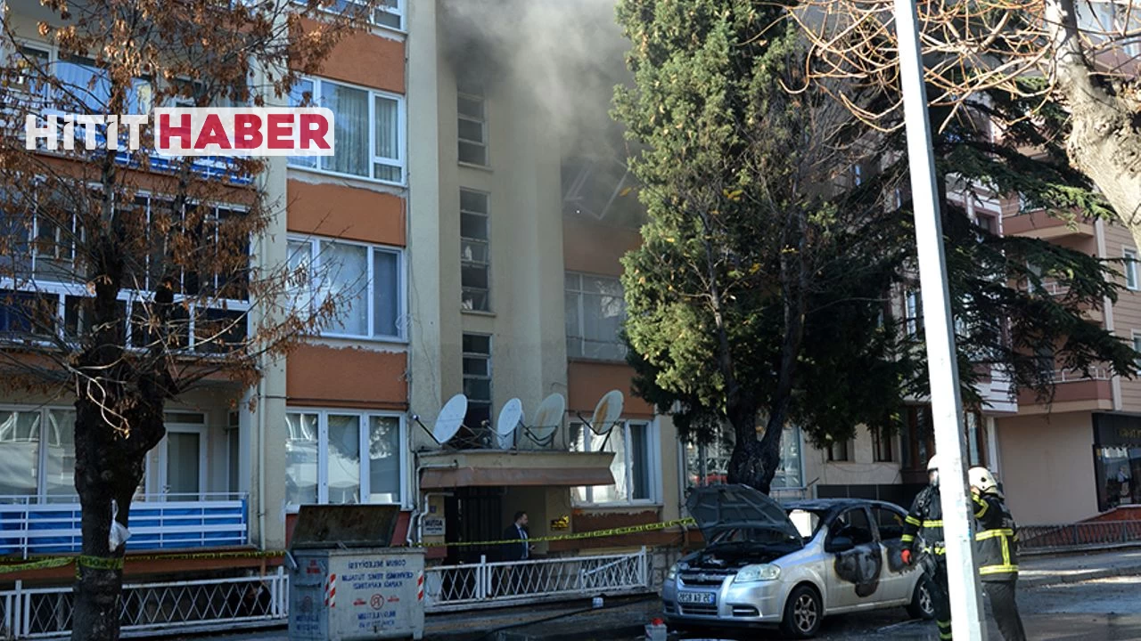 Çorum'da Evini ve Arabasını Ateşe Veren Adam Yaşamına Son Verdi